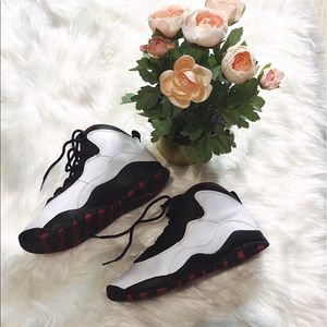 Nike Air Jordan 10 “Chicago” GS ❤️